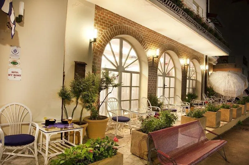 B&B And Restaurant My Home Bellaria-Igea Marina Hotel