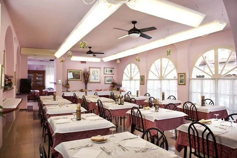 B&B And Restaurant My Home Bellaria-Igea Marina