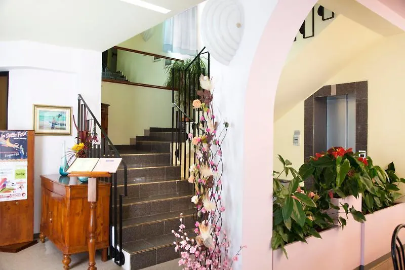 Hotel B&B And Restaurant My Home Bellaria-Igea Marina