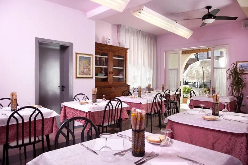 B&B And Restaurant My Home Bellaria-Igea Marina Italy